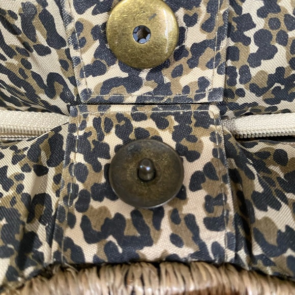 ST. JOHN’S BAY WOVEN STRAW WITH ANIMAL BEADS DETAILS GREAT CONDITION - Picture 10 of 12